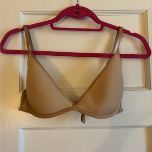 SKIMS WEIGHTLESS SCOOP BRA | CLAY